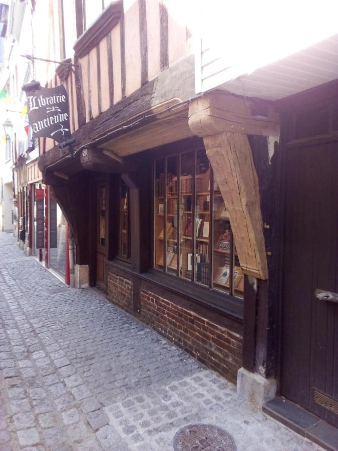 Chambre Dans Le Centre Historique Pont-Audemer Dış mekan fotoğraf