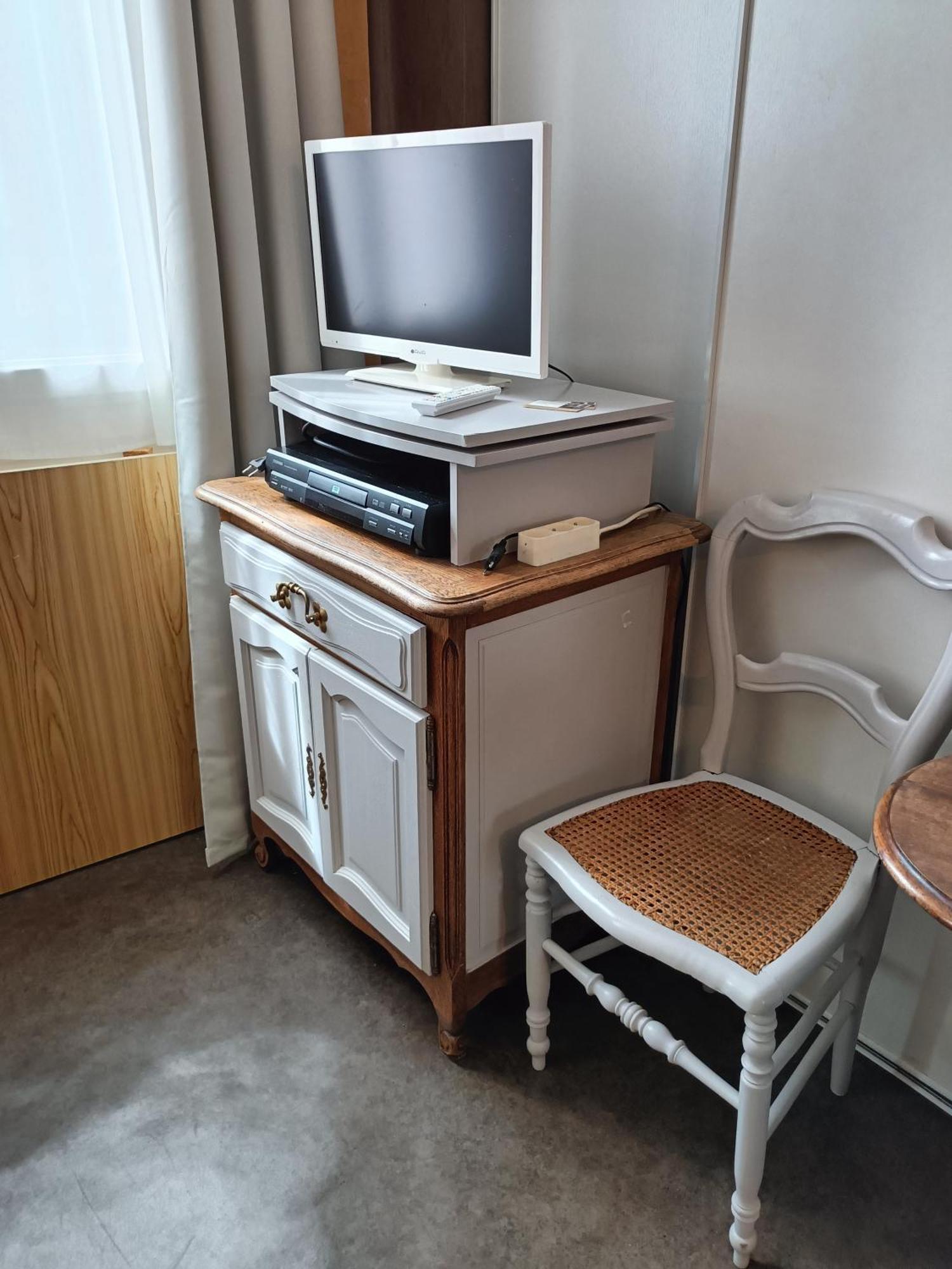 Chambre Dans Le Centre Historique Pont-Audemer Dış mekan fotoğraf